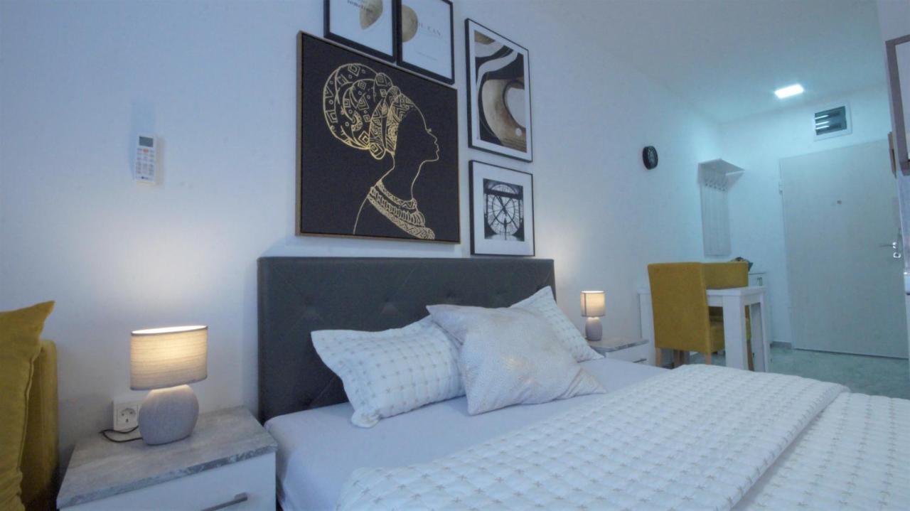 Mondi Azzurri Apartment Budva Bagian luar foto