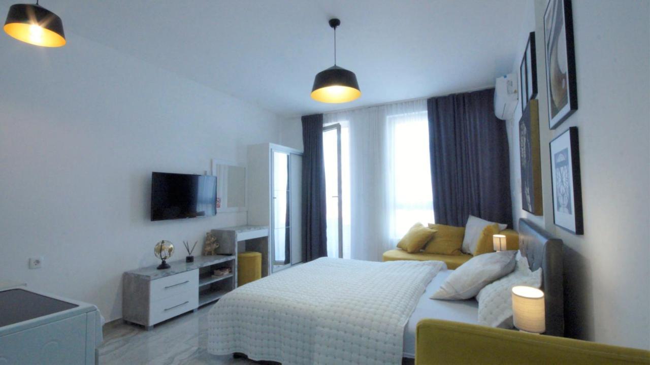 Mondi Azzurri Apartment Budva Bagian luar foto