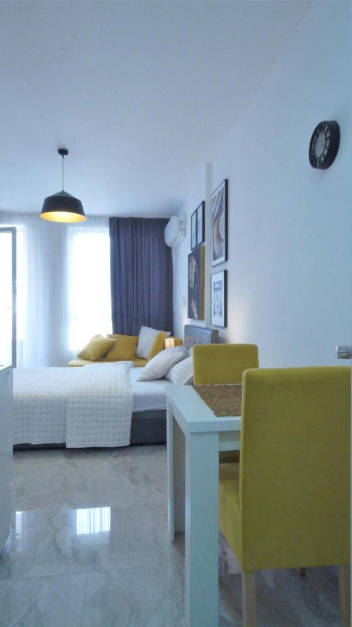 Mondi Azzurri Apartment Budva Bagian luar foto