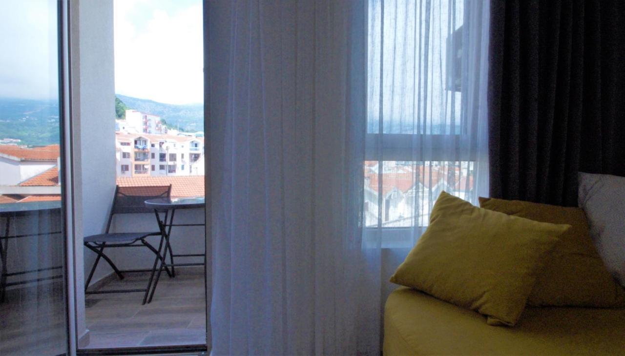 Mondi Azzurri Apartment Budva Bagian luar foto