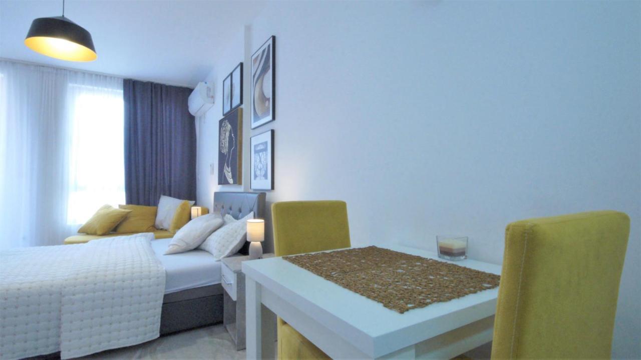 Mondi Azzurri Apartment Budva Bagian luar foto