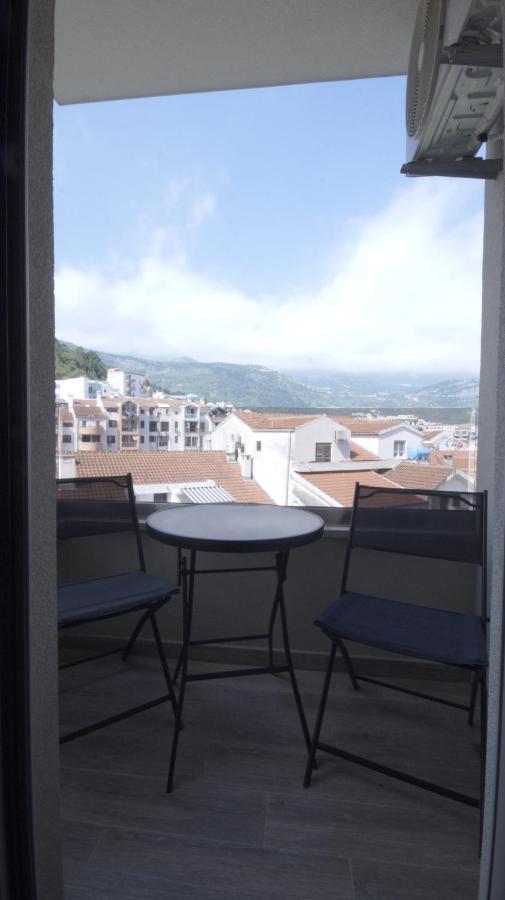Mondi Azzurri Apartment Budva Bagian luar foto
