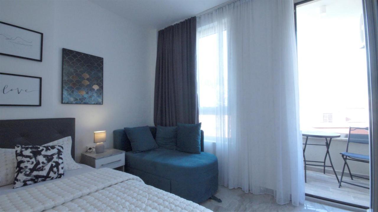 Mondi Azzurri Apartment Budva Bagian luar foto