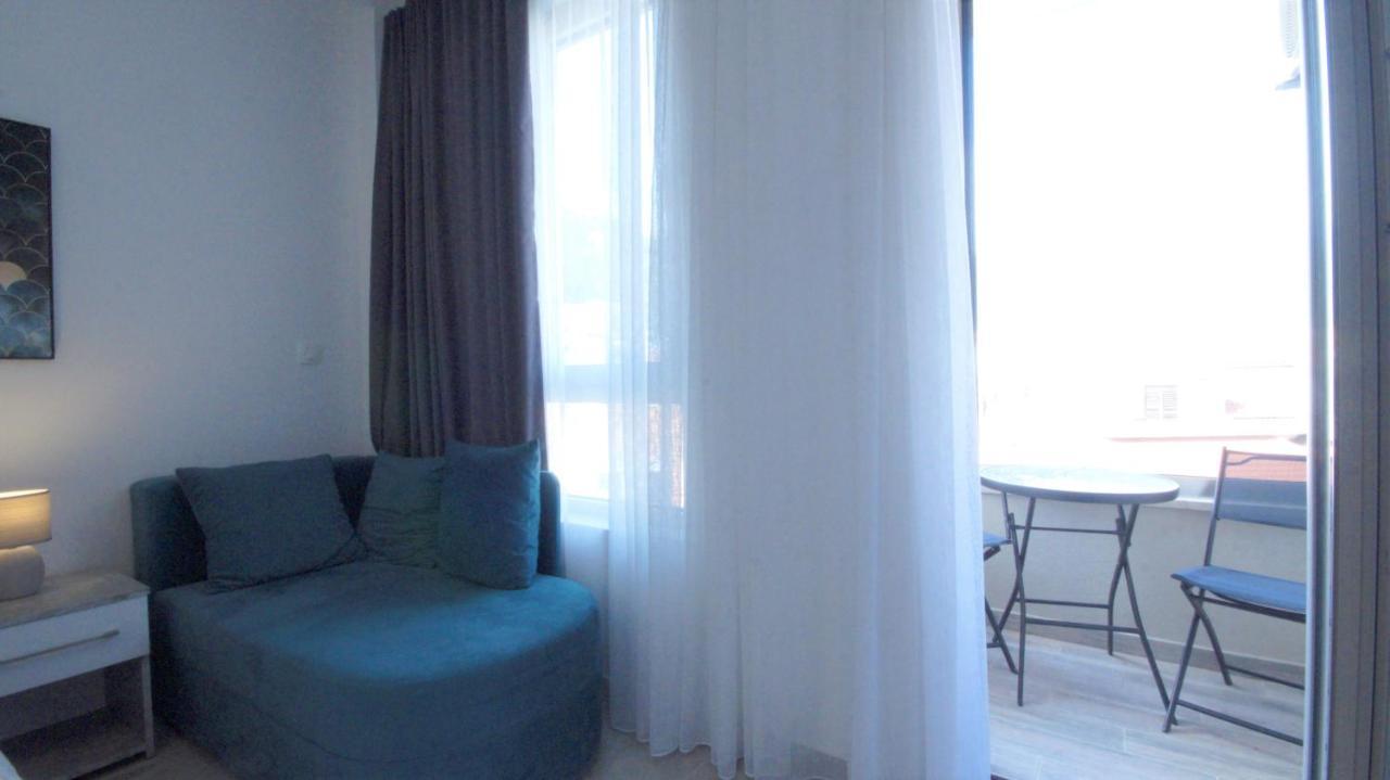 Mondi Azzurri Apartment Budva Bagian luar foto
