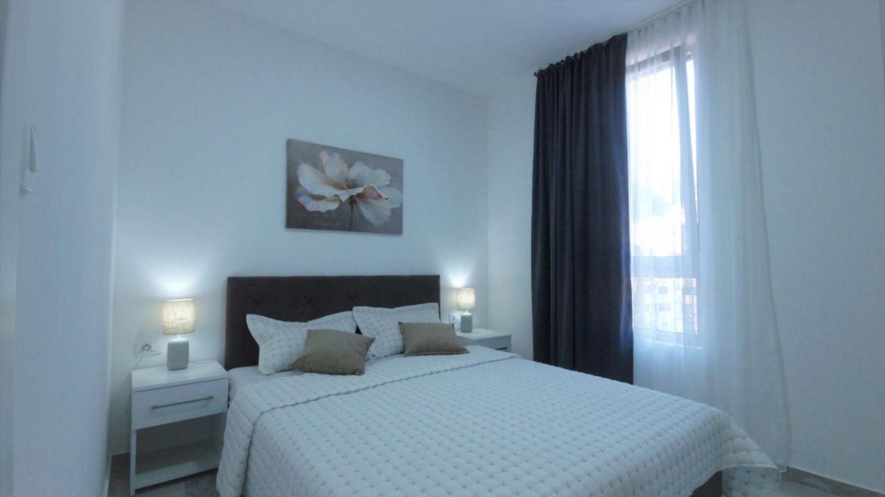 Mondi Azzurri Apartment Budva Bagian luar foto