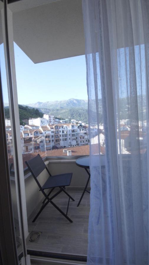 Mondi Azzurri Apartment Budva Bagian luar foto