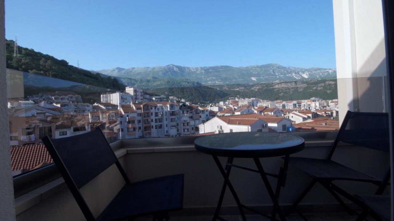 Mondi Azzurri Apartment Budva Bagian luar foto