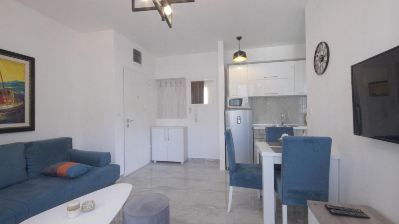 Mondi Azzurri Apartment Budva Bagian luar foto